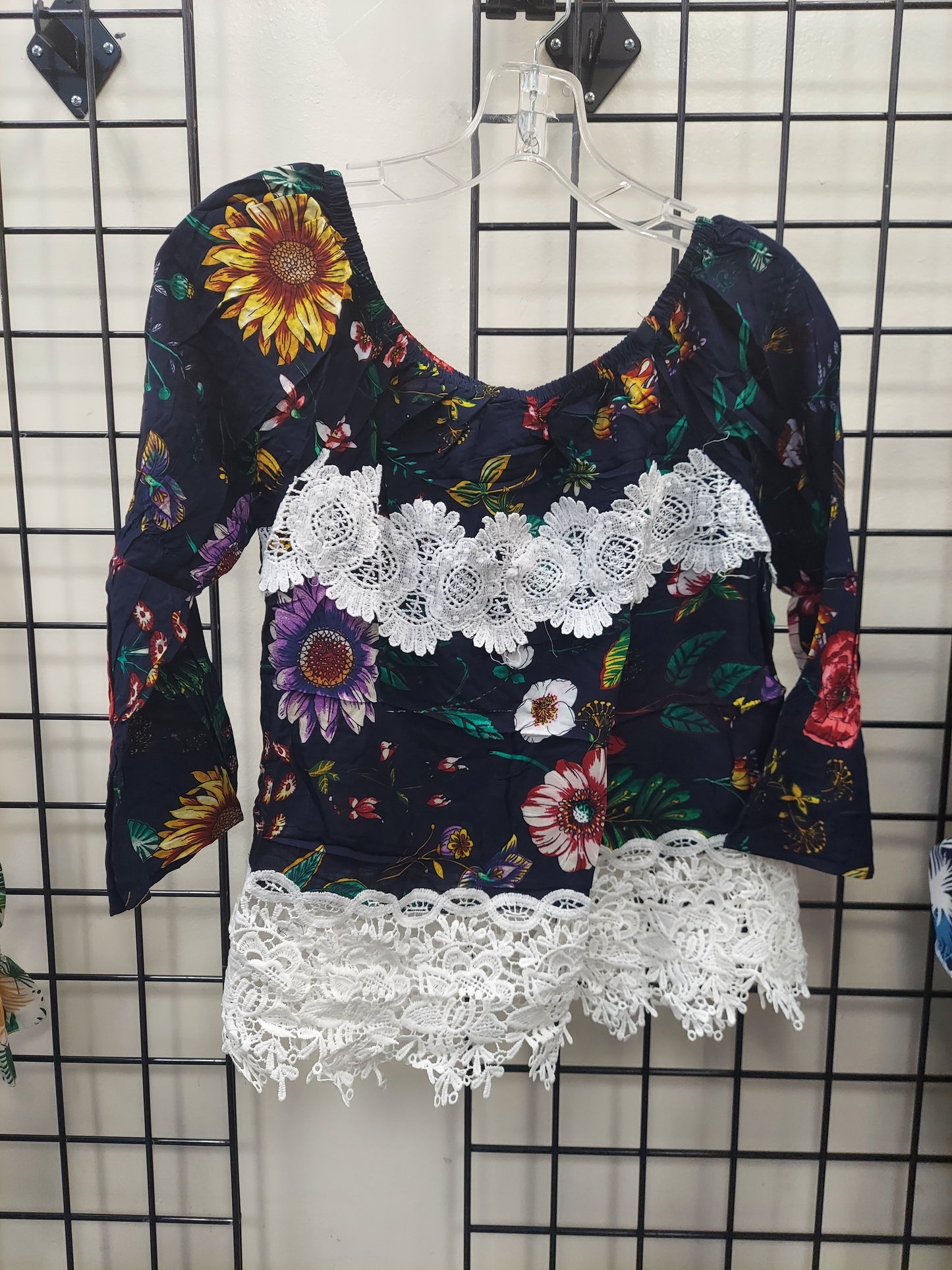 Wholesale tops for woman
